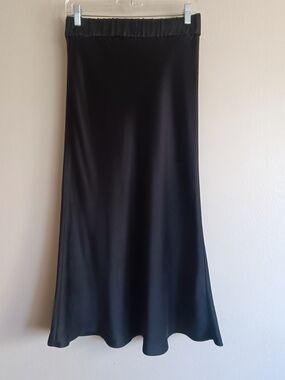 H&M Silk Line Black 100% Silk Midi Slip Skirt Elastic Waist Size 8